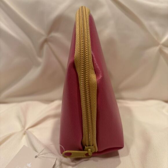 Mad Beauty Disney Princess Belle Cosmetic Bag Makeup Case Pencil NWT - Picture 5 of 5